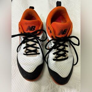 New Balance Women's Fresh Foam VELO 2 metal fast pitch  cleats, orange/white 8.5